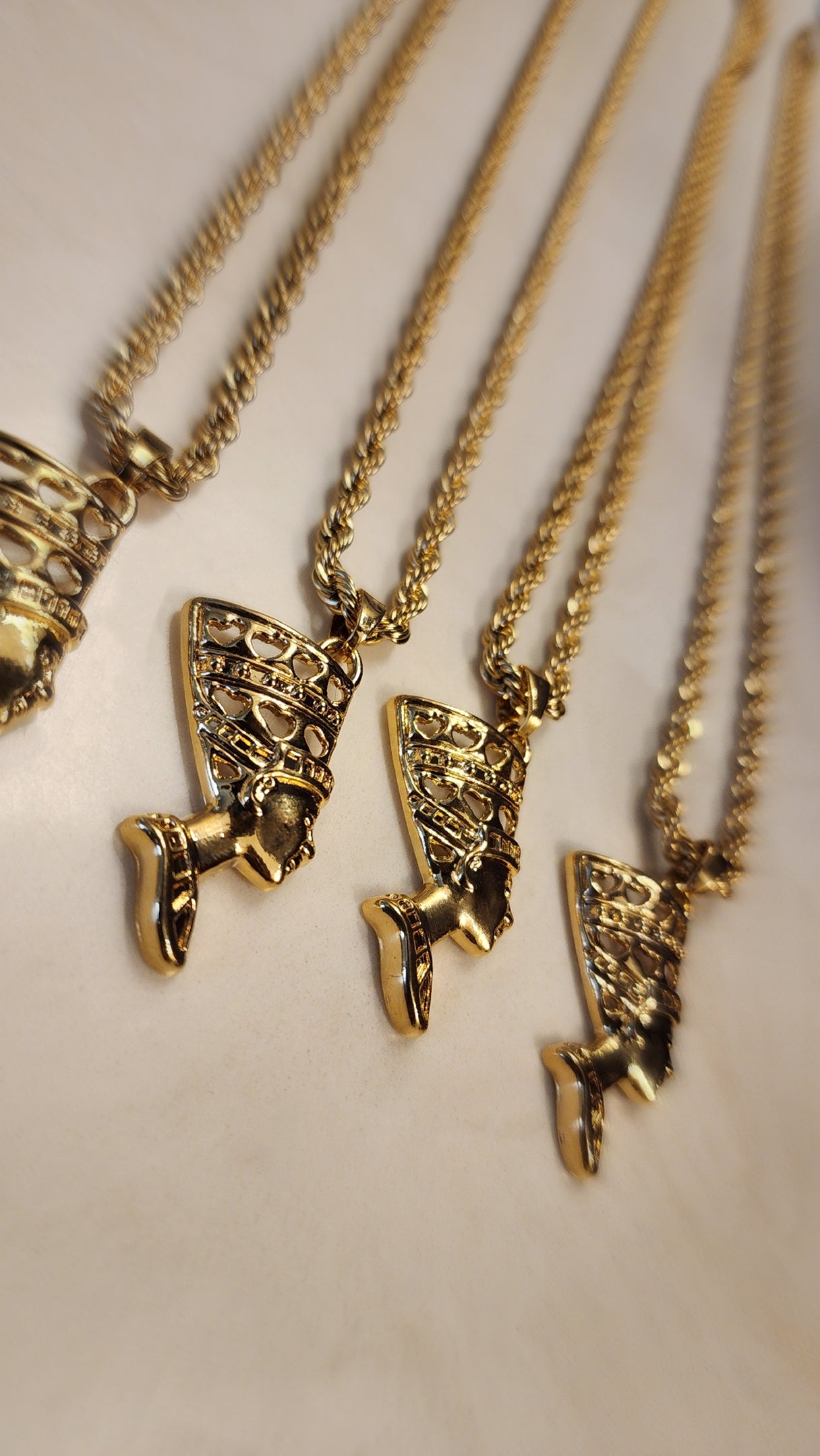 Nefe Necklace